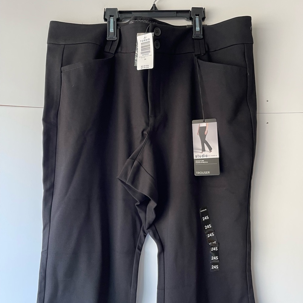 Torrid Womens Plus Size Pants Black Trouser Stretchy Work Dress Pants, Sz 24 S
